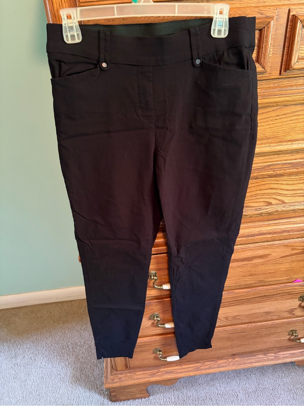 Maurices Black Cropped Slim Ankle Pants